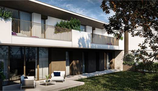 TRICAMERE CON GIARDINO E INGRESSO INDIPENDENTE